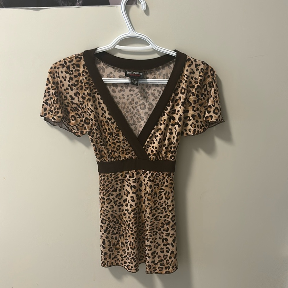 Size Medium Leopard Print Top